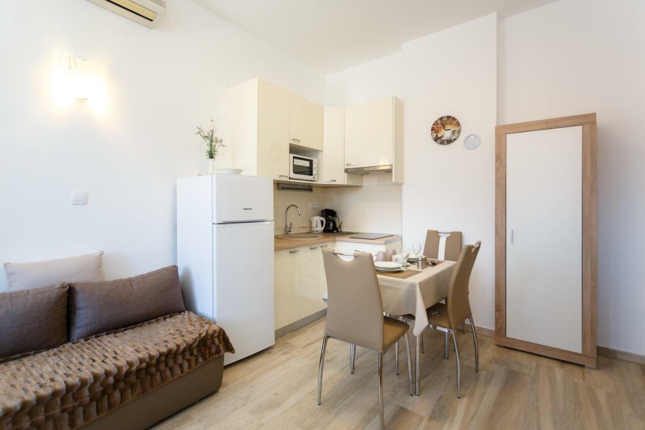 Apartment Rosemary 24 Крк Экстерьер фото