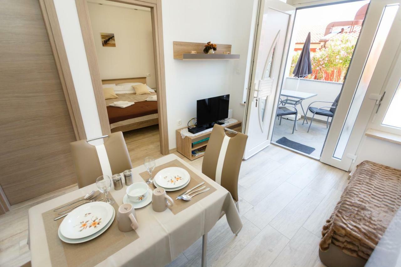 Apartment Rosemary 24 Крк Экстерьер фото