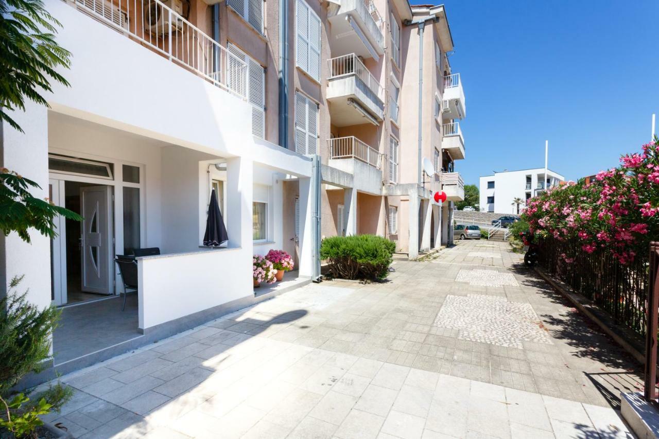 Apartment Rosemary 24 Крк Экстерьер фото
